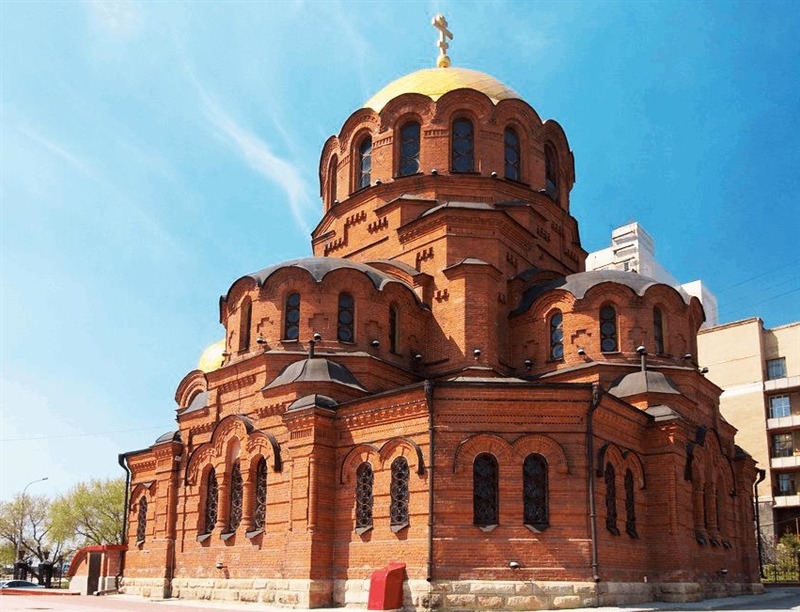 Alexander Nevsky Cathedral | Novosibirsk, Russia | Travel BL