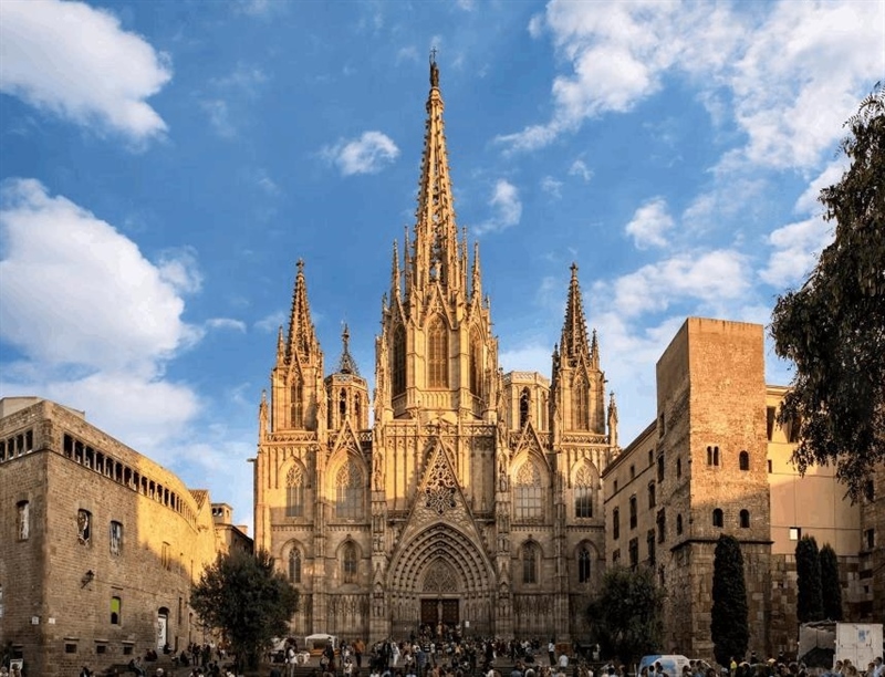 Cathedral of Barcelona | Barcelona, Spain | Travel BL