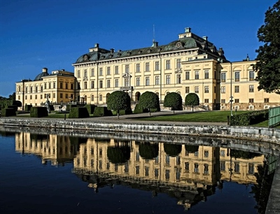 Drottningholm Palace | Stockholm, Sweden | Travel BL