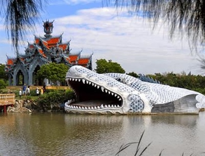Enjoy the Samutprakarn Crocodile Farm and Zoo | Bangkok, Thailand | Travel BL