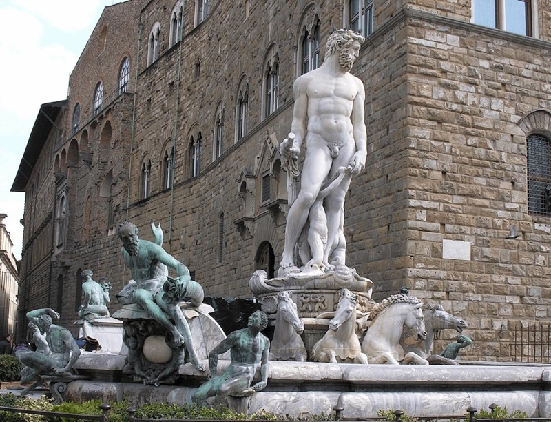 Fountain of Neptune | Bologna, Italy | Travel BL