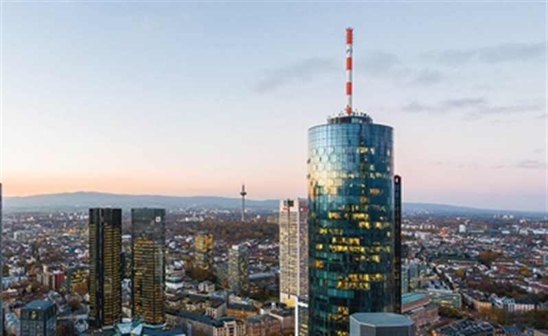 Go to the Main Tower | Frankfurt, Germany | Travel BL