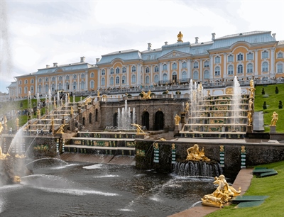 Grand Peterhof Palace | St. Petersburg, Russia | Travel BL