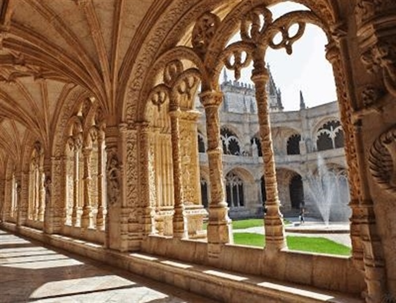 Jerónimos Monastery | Lisbon, Portugal | Travel BL