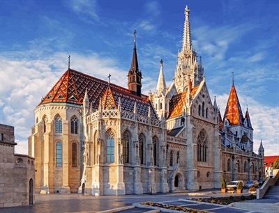 Matthias Church | Budapest, Hungary | Travel BL