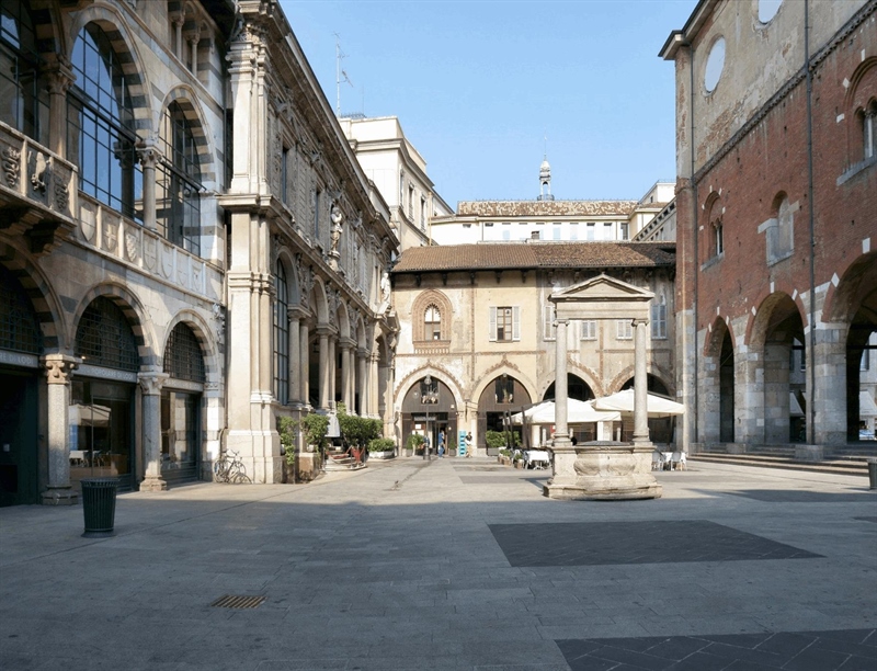 Merchants Square | Milan, Italy | Travel BL