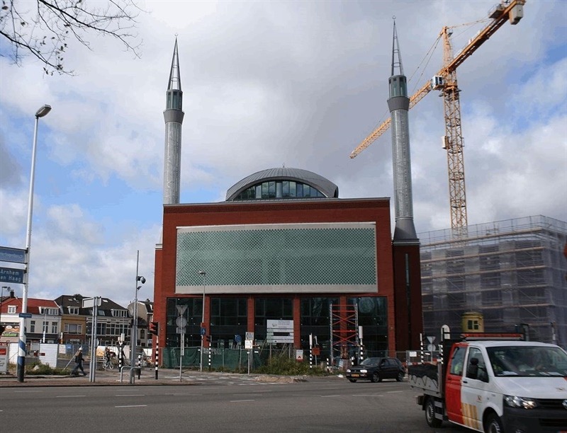 Mosque Ulu Camii | Utrecht, Netherlands | Travel BL