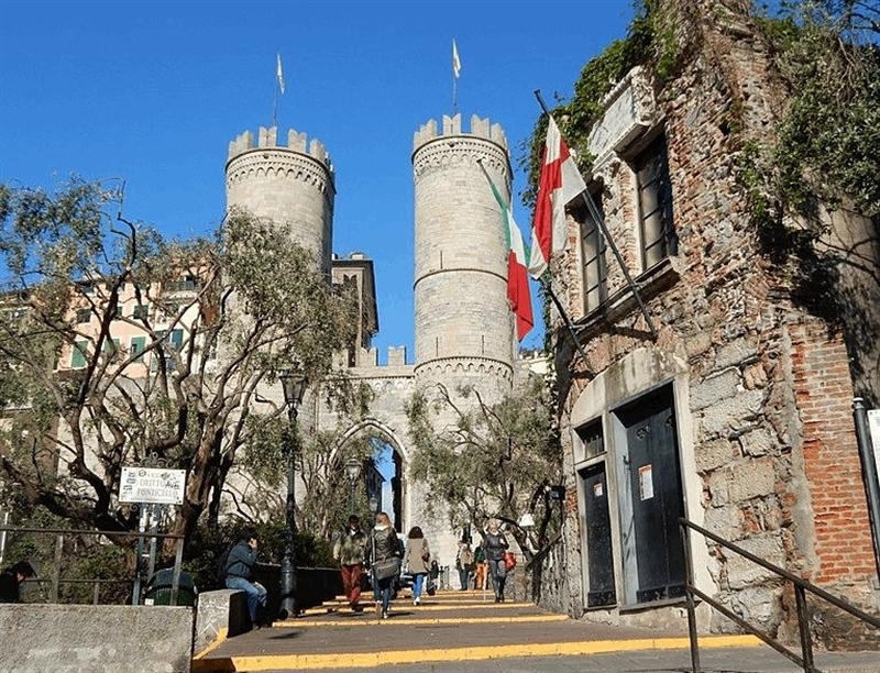 Porta Soprana | Genoa, Italy | Travel BL
