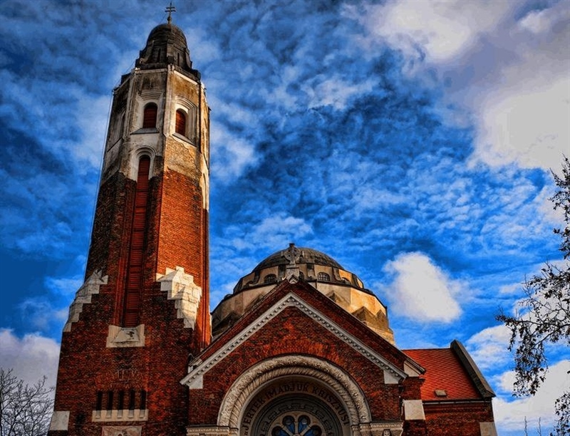 Protection of the Theotokos Greek Catholic Church | Debrecen, Hungary | Travel BL