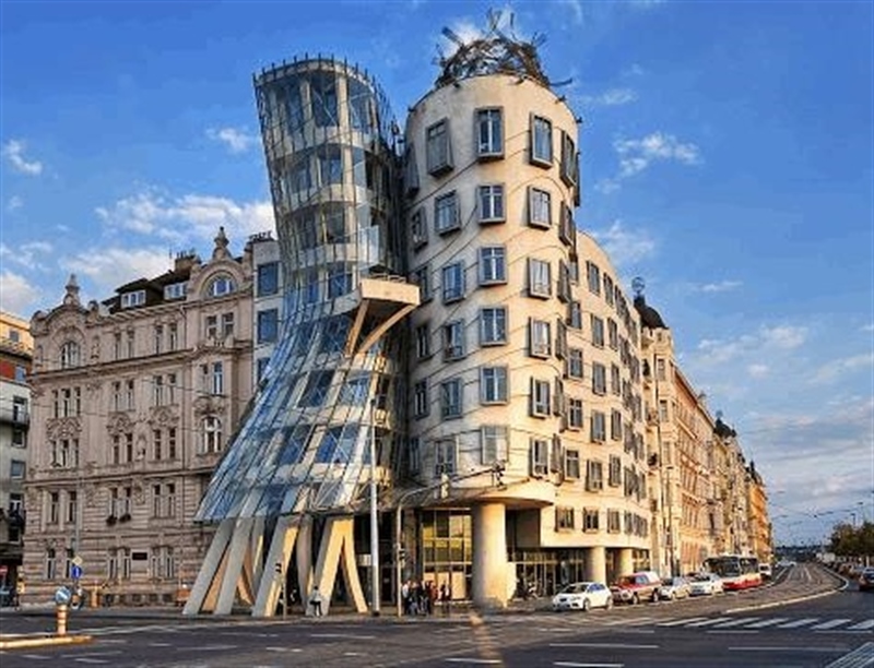 See the Dancing House | Prague, Czech Republic | Travel BL