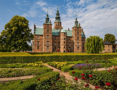 See the Rosenborg Castle | Copenhagen, Denmark | Travel BL