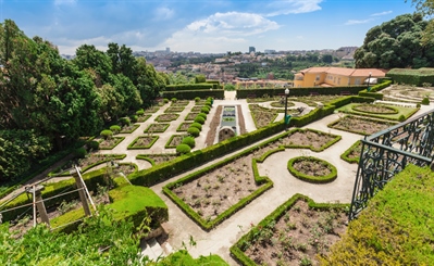 Stroll around the Jardins do Palacio de cristal | Porto, Portugal | Travel BL