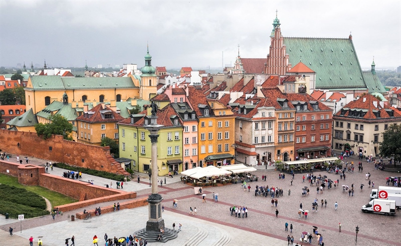 Stroll around the Old City | Warsaw, Poland | Travel BL