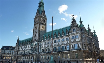 Take a look at the Town Hall | Hamburg, Germany | Travel BL