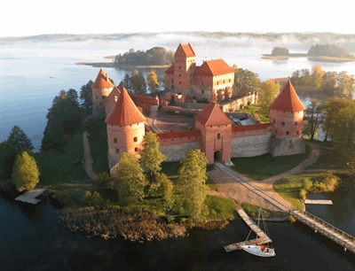 Trakai Island Castle Museum | Vilnius, Lithuania | Travel BL