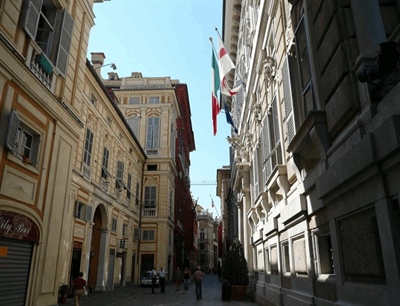 Via Garibaldi | Genoa, Italy | Travel BL