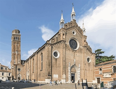 Visit the Basilica dei Frari (Basilica di Santa Maria Gloriosa dei Frari) | Venice, Italy | Travel BL