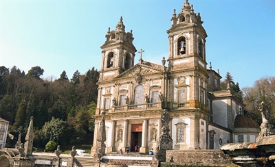 Visit the Braga Cathedral | Braga, Portugal | Travel BL