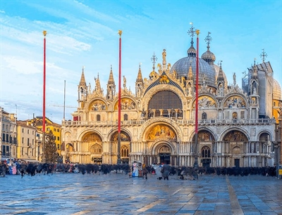 Visit the Saint Mark's Basilica (Basilica di San Marco) | Venice, Italy | Travel BL