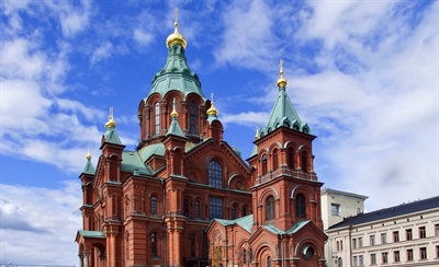Visit the Uspenski Cathedral | Helsinki, Finland | Travel BL